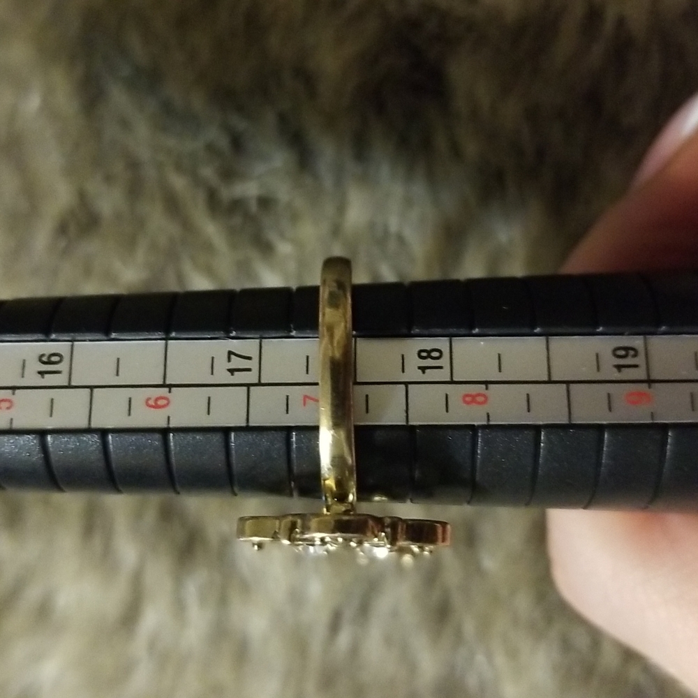 2 Finger Key Ring with Rhinestones - Picture 4 of 5